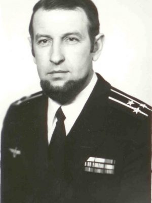 4 Один из командиров крейсера «Мурманск» капитан 1 ранга Вл. Пыков